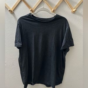 Good fellow & Co casual tee
